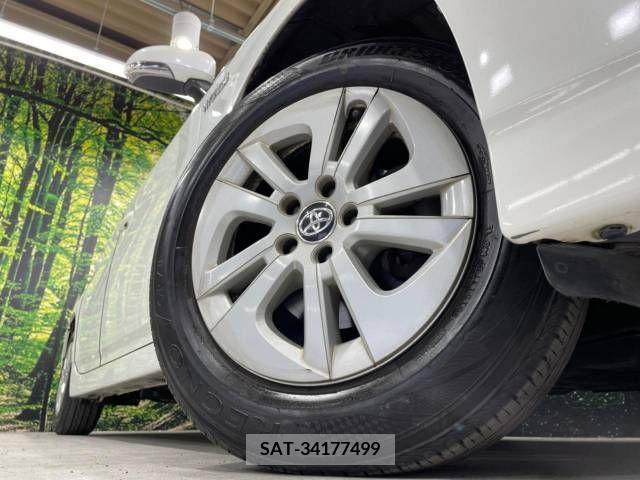 Toyota PRIUS 2015-11 282270-13