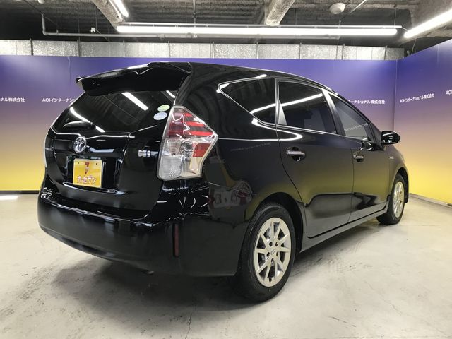 Toyota PRIUS ALPHA 2019-01 23373-13