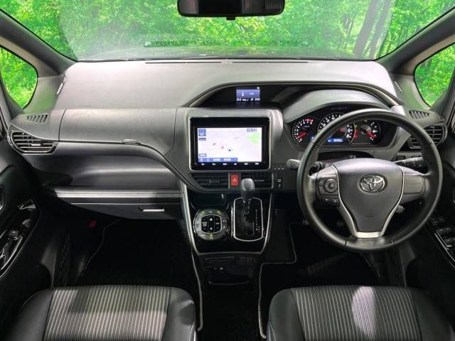 Toyota VOXY 2020-03 18995-1