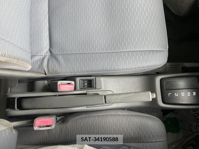 Nissan CLIPPER 2013-10 206783-8
