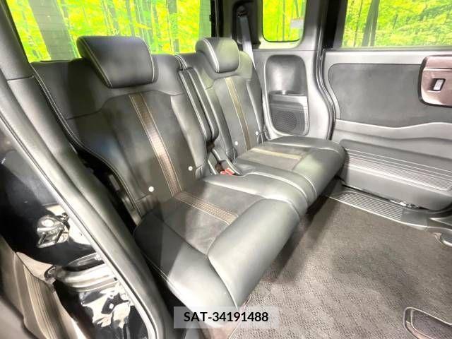 Honda N BOX CUSTOM 2018-11 209040-9