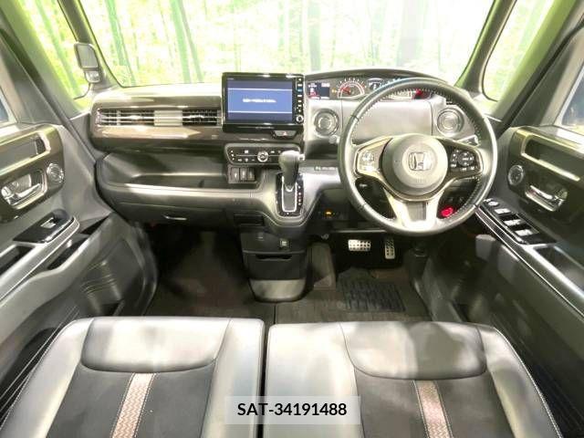 Honda N BOX CUSTOM 2018-11 209040-1