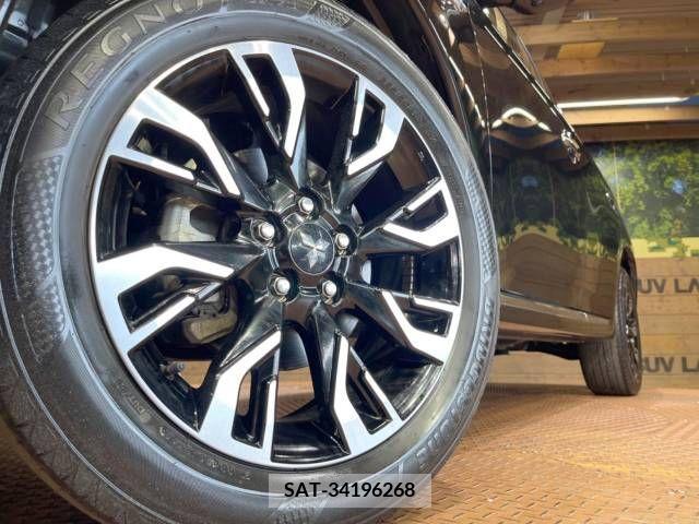 Mitsubishi OUTLANDER PHEV 2015-09 350758-13