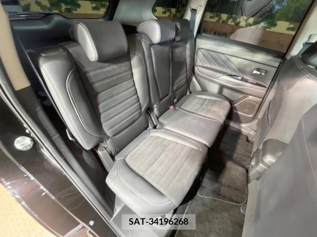 Mitsubishi OUTLANDER PHEV 2015-09 350758-10