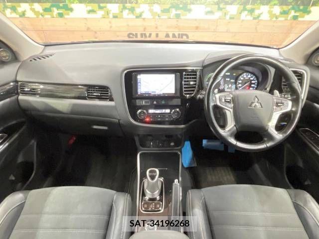 Mitsubishi OUTLANDER PHEV 2015-09 350758-1