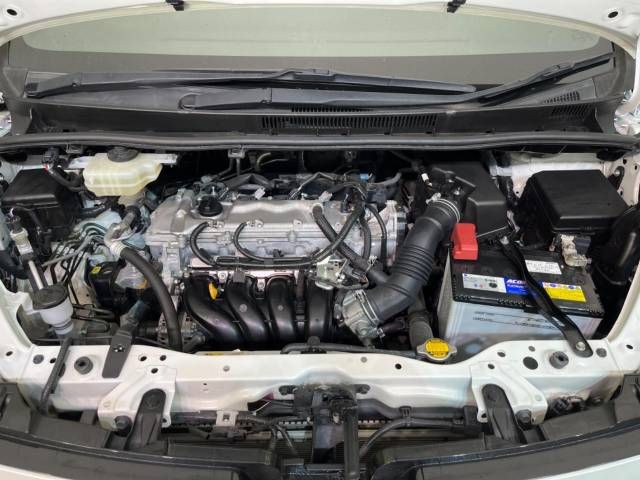 Toyota VOXY 2014-11 180851-18