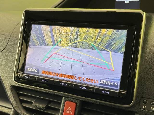 Toyota VOXY 2014-11 180851-3