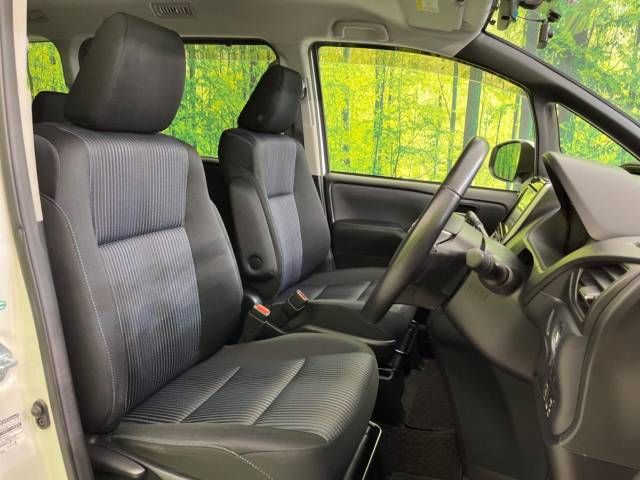 Toyota VOXY 2014-11 180851-8