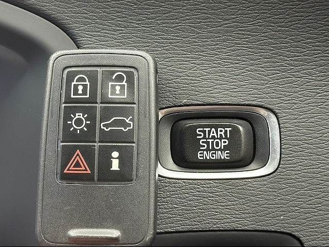Volvo S60 2013-06 26008-14
