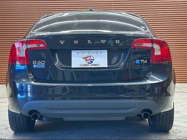Volvo S60 2013-06 26008-18