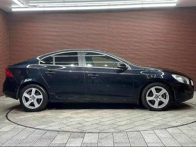 Volvo S60 2013-06 26008-17