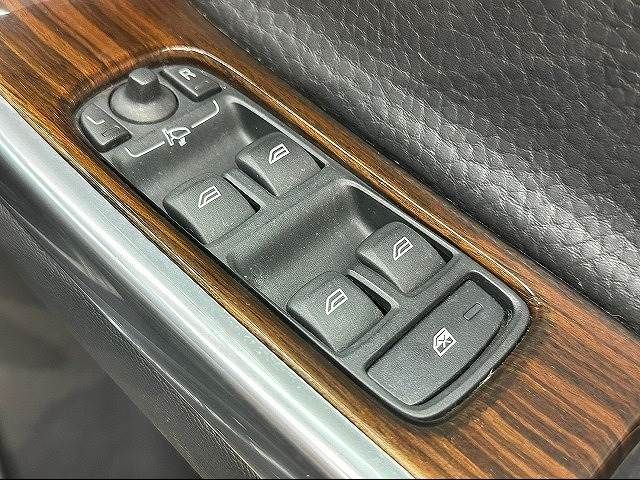 Volvo S60 2013-06 26008-15