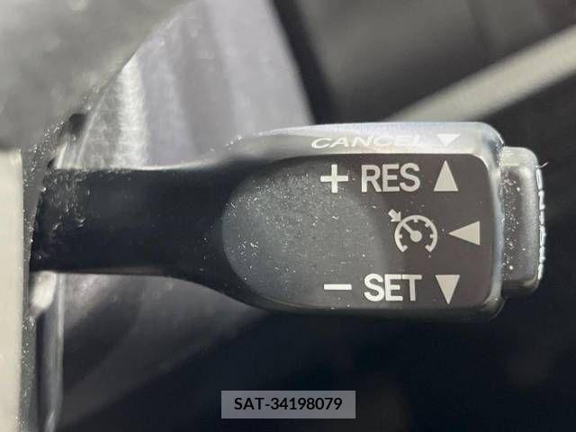 Toyota ESQUIRE 2017-09 359773-7