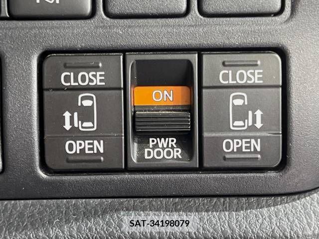 Toyota ESQUIRE 2017-09 359773-6