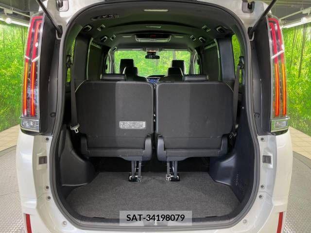 Toyota ESQUIRE 2017-09 359773-11