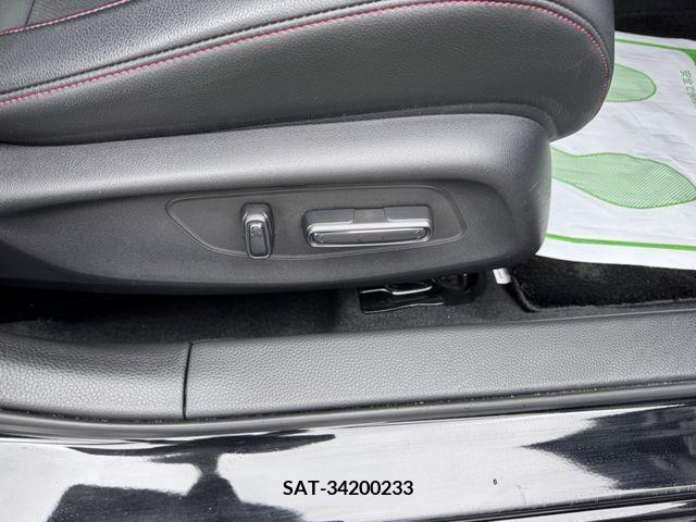Honda CIVIC 2023-03 212928-10