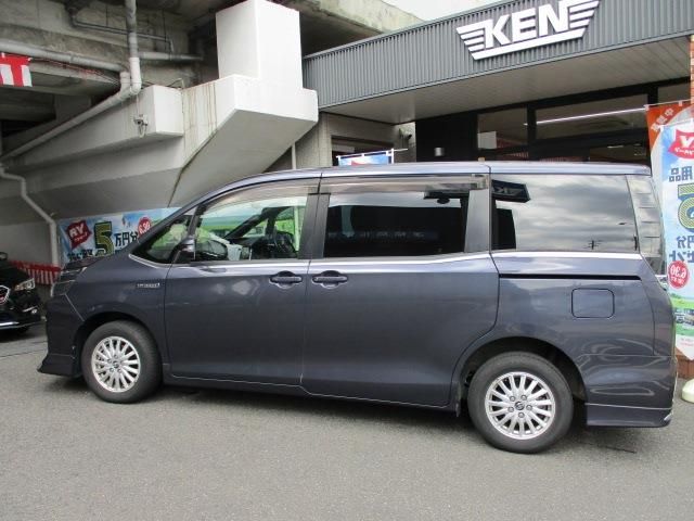Toyota VOXY HYBRID 2015-01 3965-13