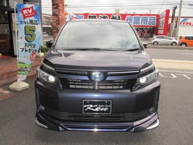 Toyota VOXY HYBRID 2015-01 3965-16