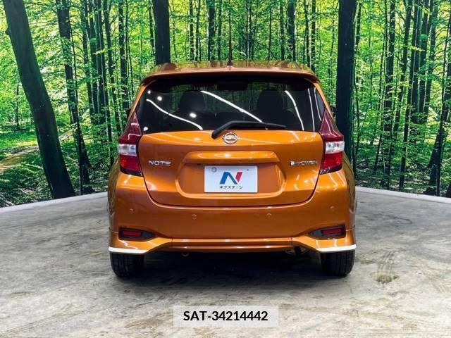 Nissan NOTE 2016-11 365496-15