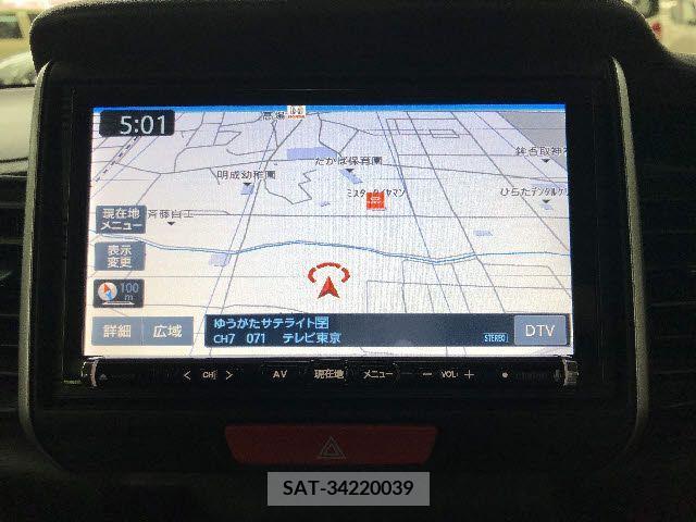 Honda N BOX 2017-05 237163-4