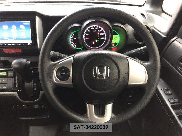 Honda N BOX 2017-05 237163-13