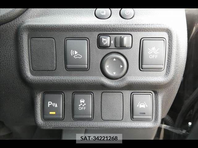 Nissan NOTE 2018-08 205560-5