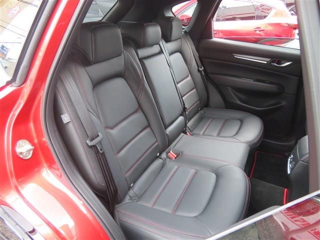 Mazda CX-5 2023-01 23293-6