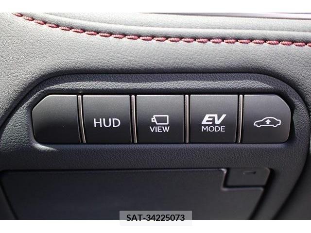 Lexus LS 2021-03 304745-4