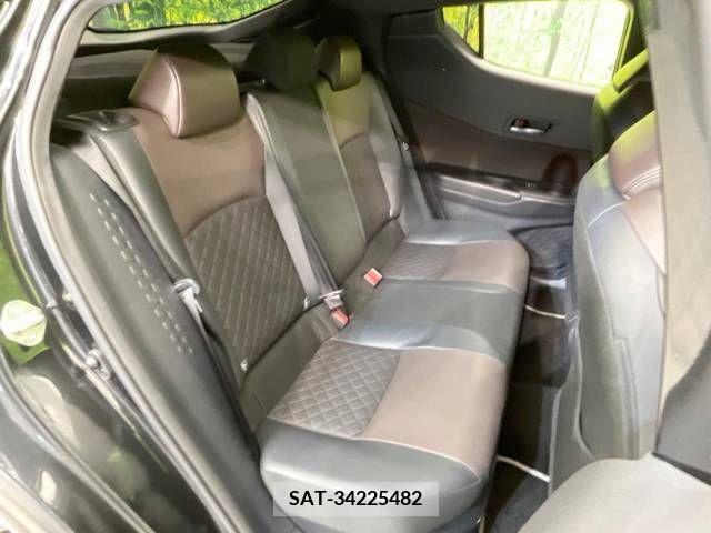 Toyota C-HR 2018-03 295007-9