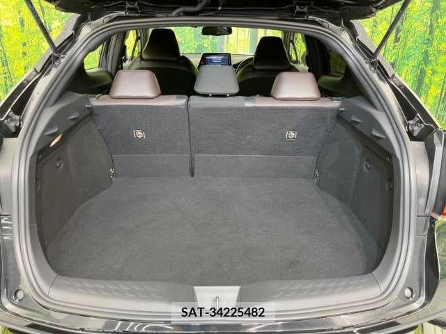 Toyota C-HR 2018-03 295007-10