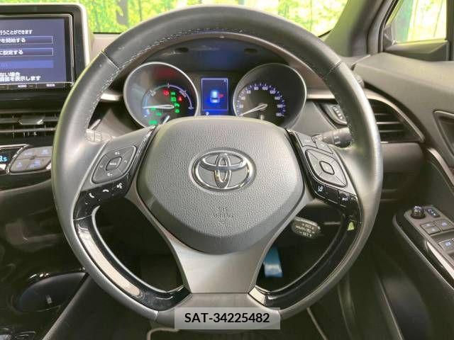 Toyota C-HR 2018-03 295007-11
