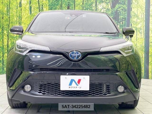 Toyota C-HR 2018-03 295007-14