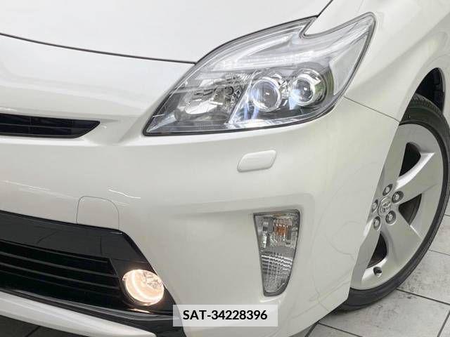 Toyota PRIUS 2013-12 378195-12