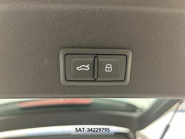 Audi A4 2022-07 261024-15