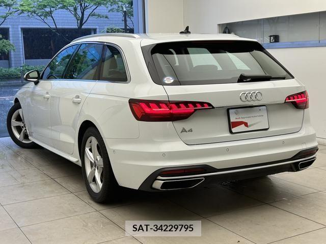 Audi A4 2022-07 261024-5