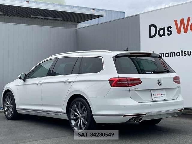 VolksWagen PASSAT VARIANT 2019-08 377090-6