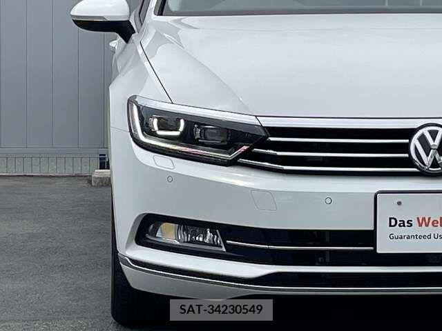 VolksWagen PASSAT VARIANT 2019-08 377090-9