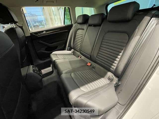 VolksWagen PASSAT VARIANT 2019-08 377090-17
