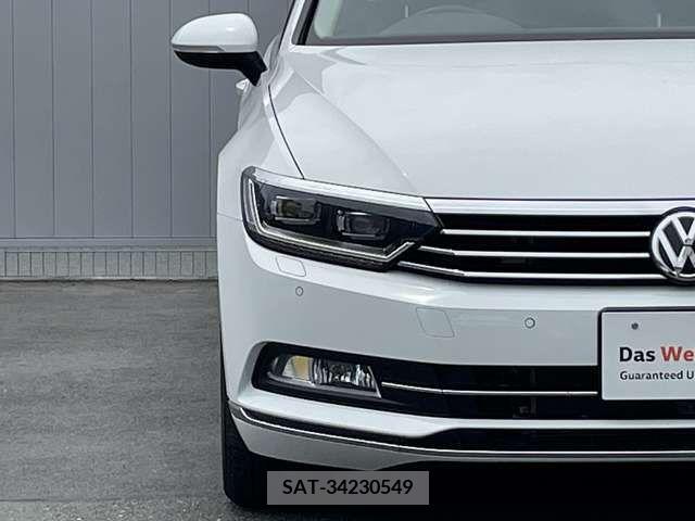 VolksWagen PASSAT VARIANT 2019-08 377090-8