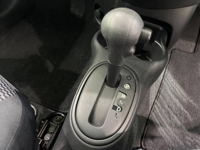 Nissan MARCH 2014-03 24489-19