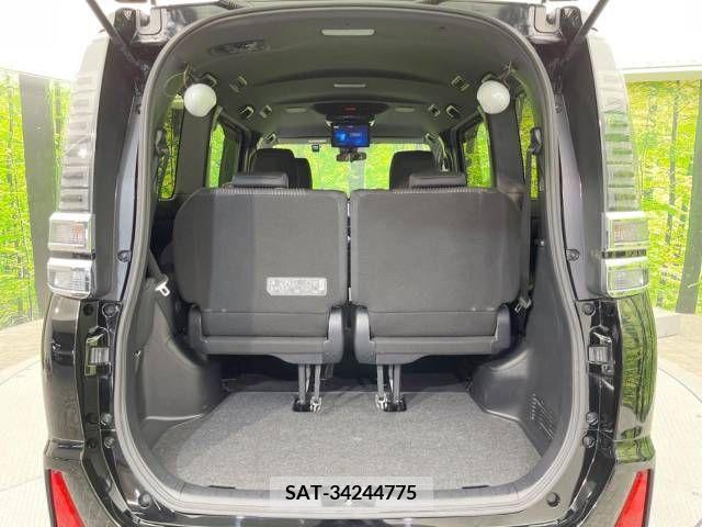 Toyota VOXY 2018-10 321594-14