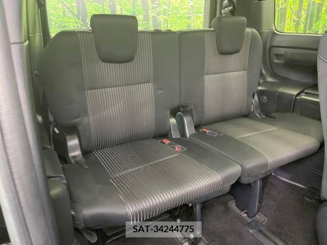 Toyota VOXY 2018-10 321594-13
