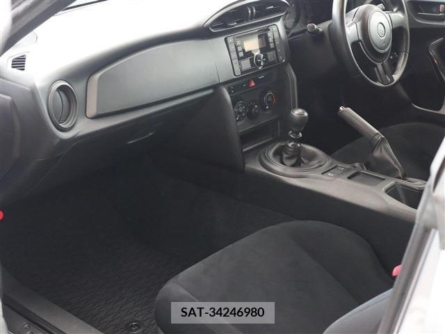 Toyota 86 2015-11 291448-12