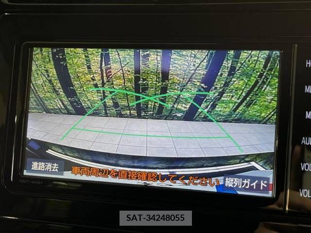 Toyota PRIUS 2019-03 282075-3