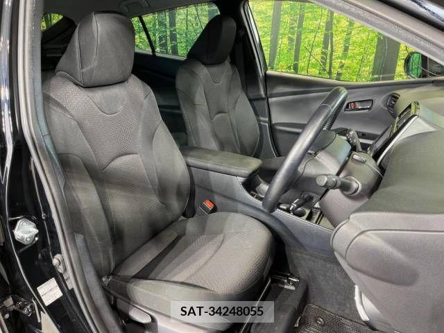 Toyota PRIUS 2019-03 282075-8