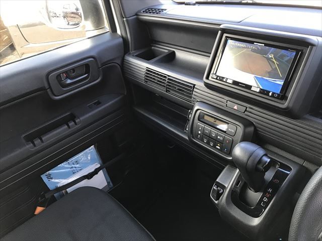 Honda N-VAN 2019-09 17433-17