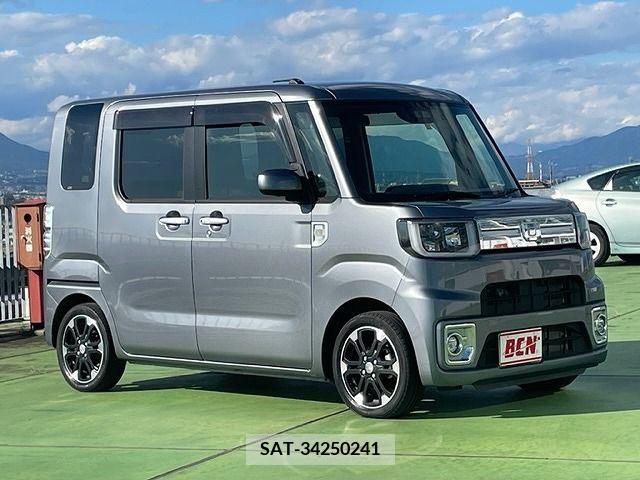 Daihatsu WAKE 2020-01 202350-6