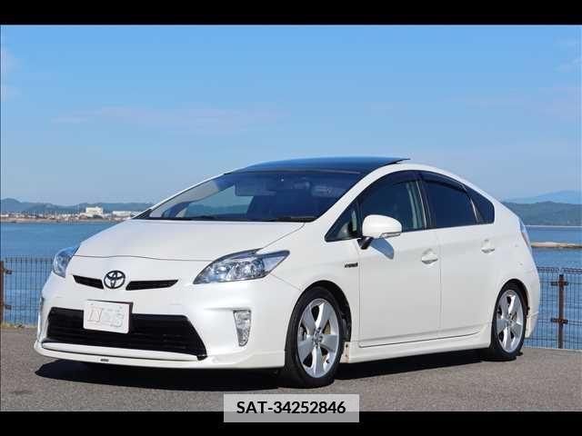 Toyota PRIUS 2014-07 366688-0
