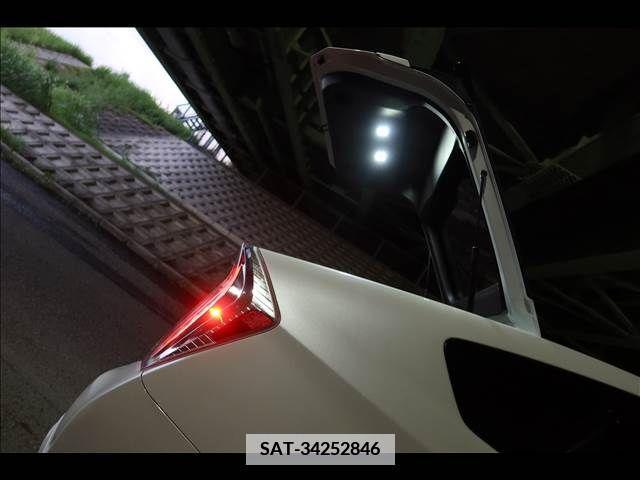 Toyota PRIUS 2014-07 366688-18