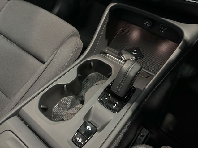 Volvo XC40 2021-06 16271-16